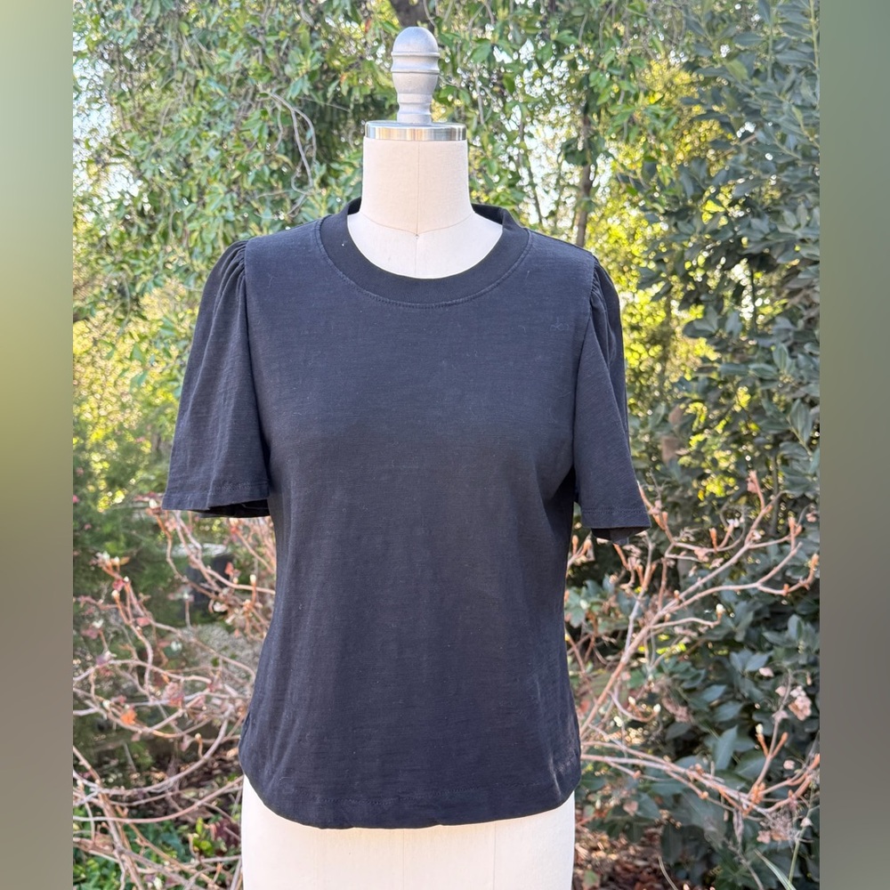 Pomander Place flutter sleeve top - size XS